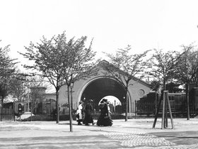 Københavns 2. Hovedbanegård set fra Vesterbros Passage ca.1910.jpg
